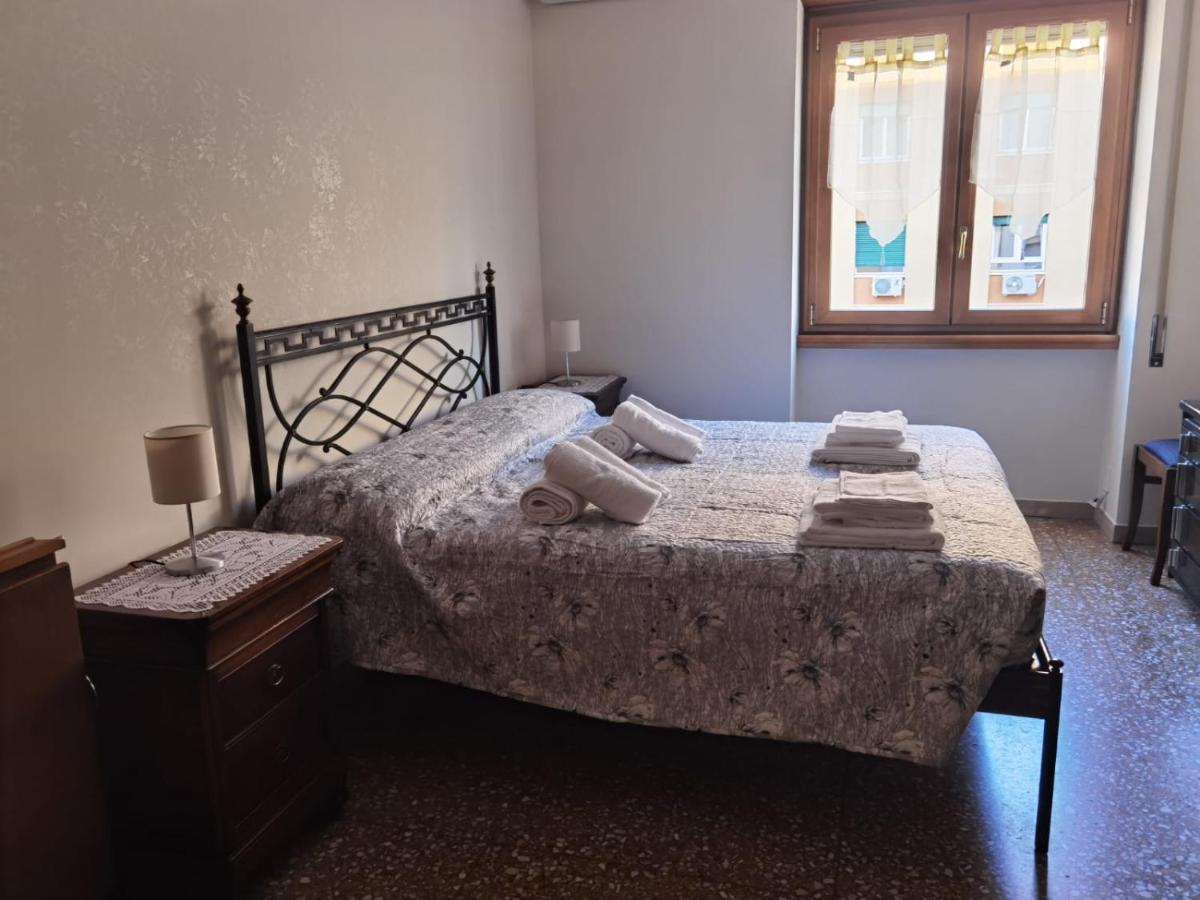 Appartamento Per Turisti E Famiglie Roma Luaran gambar