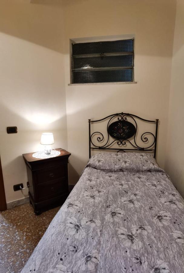 Appartamento Per Turisti E Famiglie Roma Luaran gambar